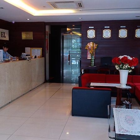 Long Anh Hotel Дананг Экстерьер фото