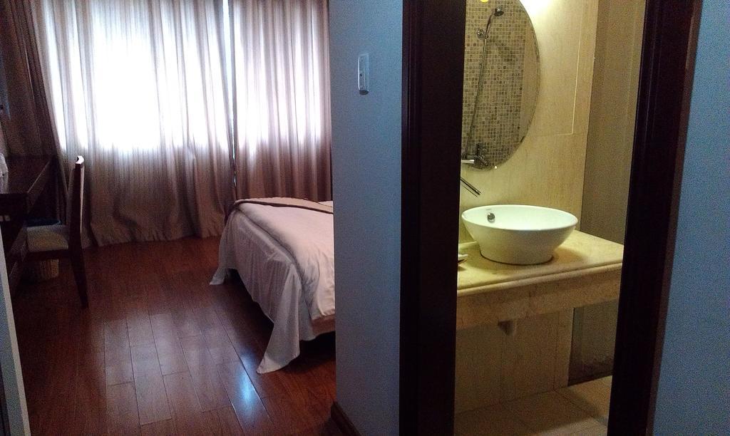 Long Anh Hotel Дананг Номер фото