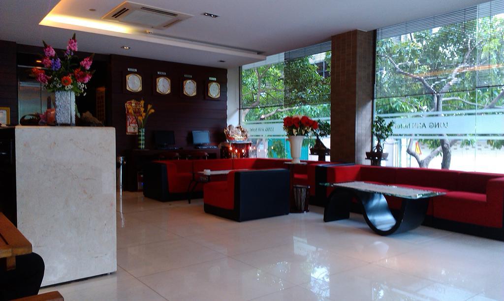 Long Anh Hotel Дананг Экстерьер фото
